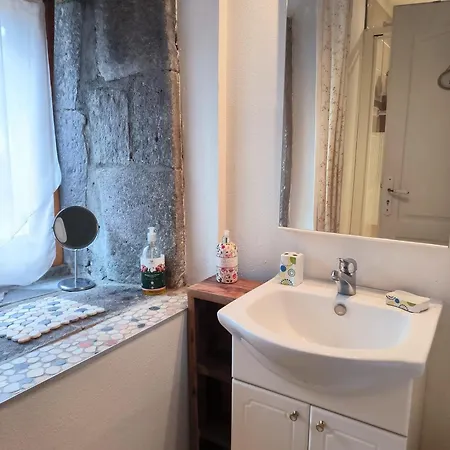 Le Vieux Vinzelles * Volvic