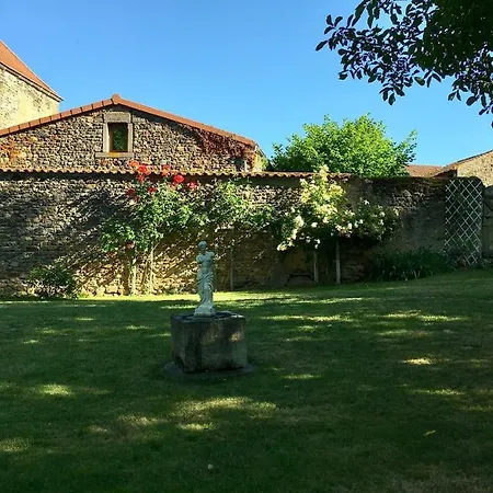 別荘 Le Vieux Vinzelles *